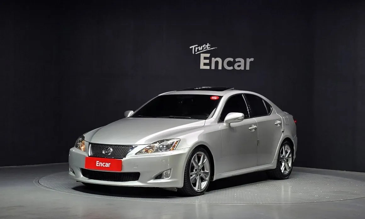 Lexus IS 2010