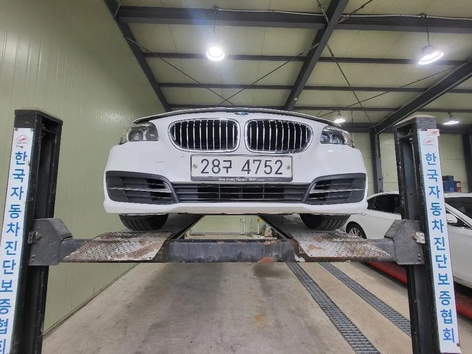 BMW 5-Series 2015