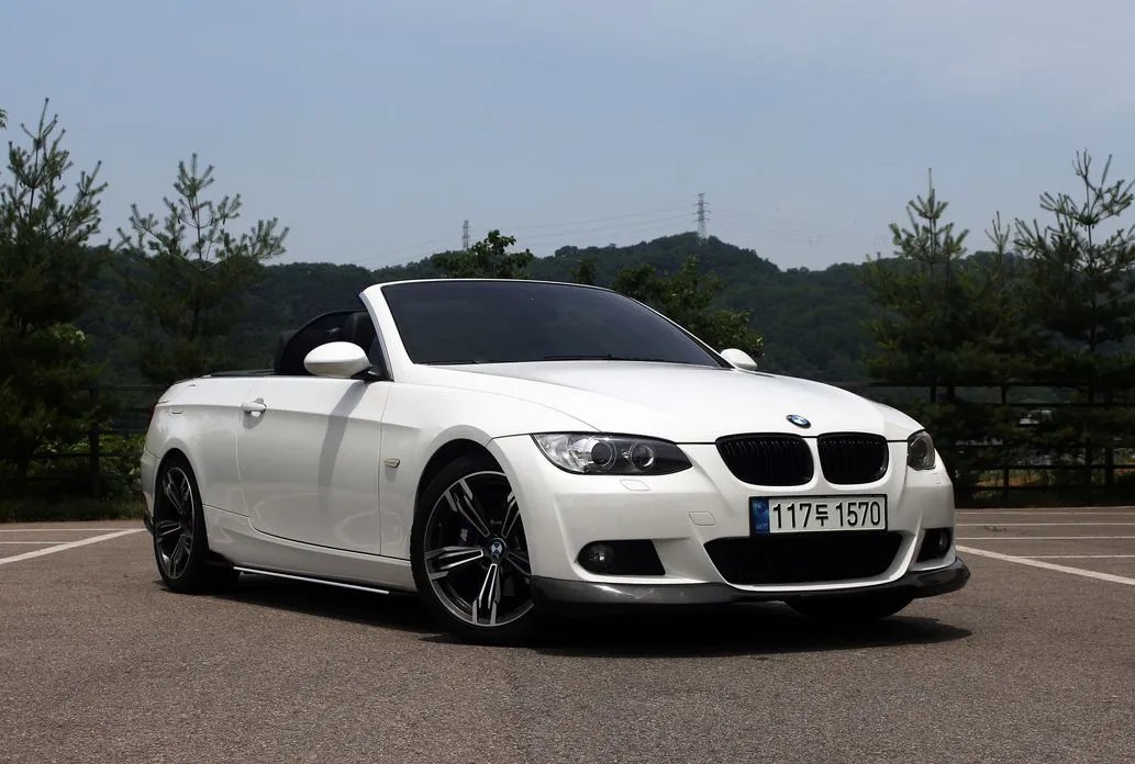 BMW 3-Series 2009