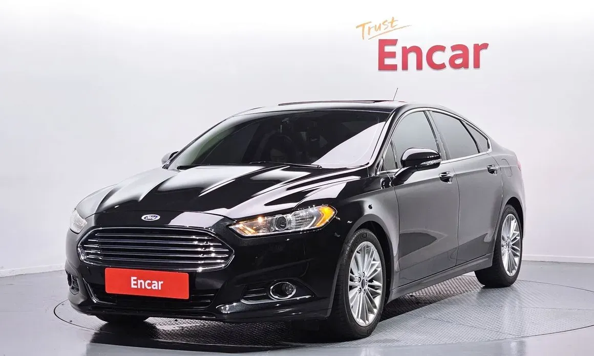 Ford Fusion 2013 — фото 1 из 20