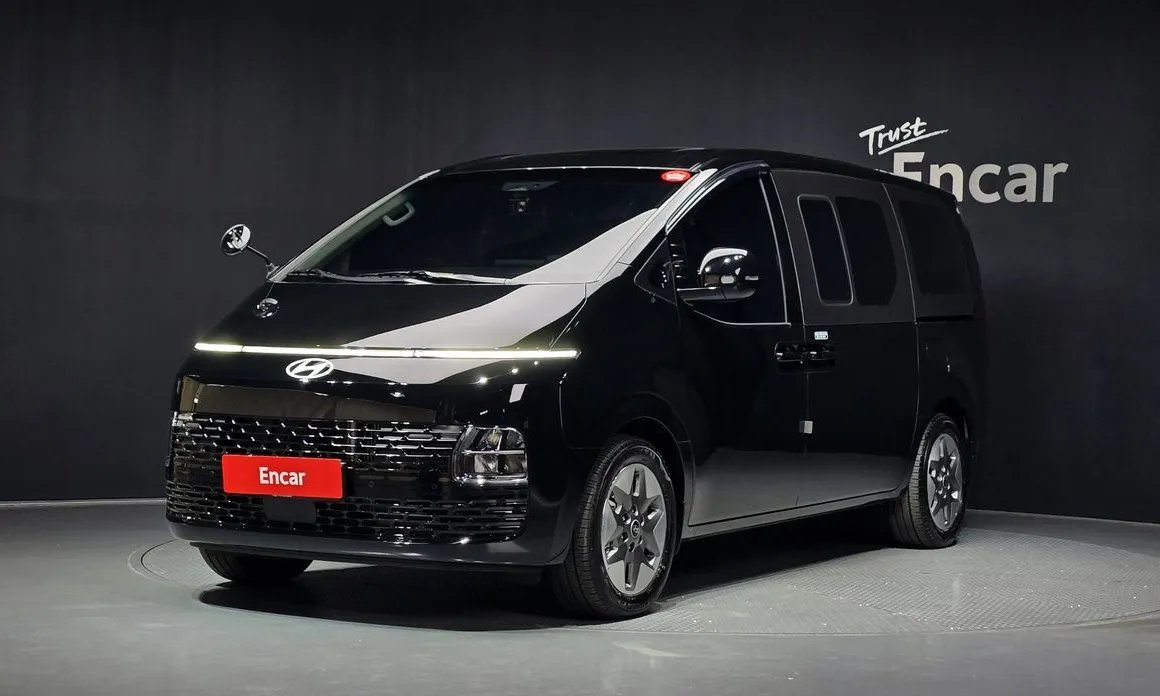 Hyundai Staria 2025