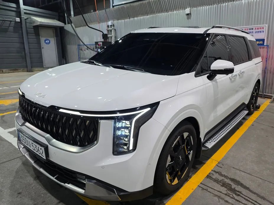 Kia Carnival 2025