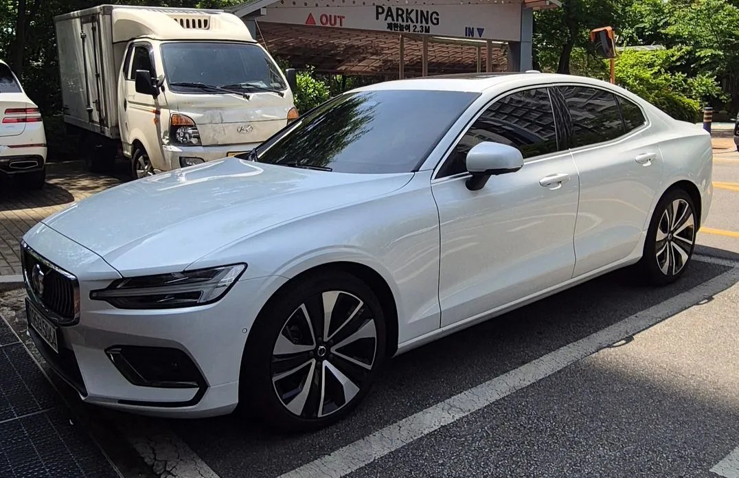 Volvo S60 2024