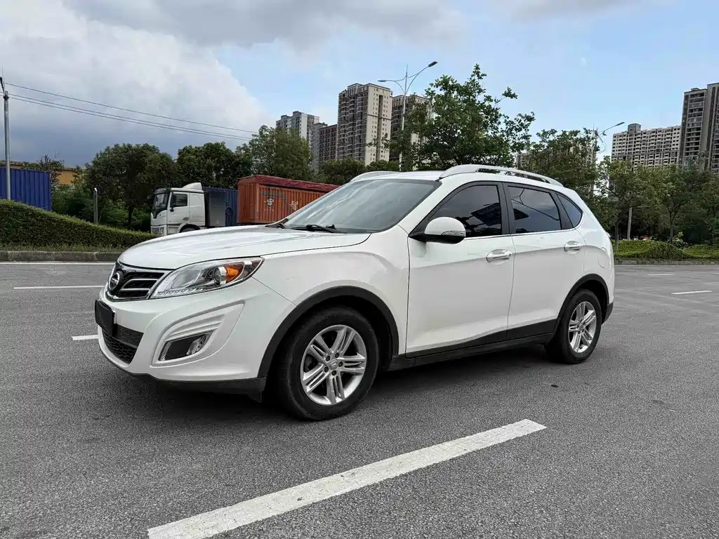 GAC Motor Trumpchi GS5 2014
