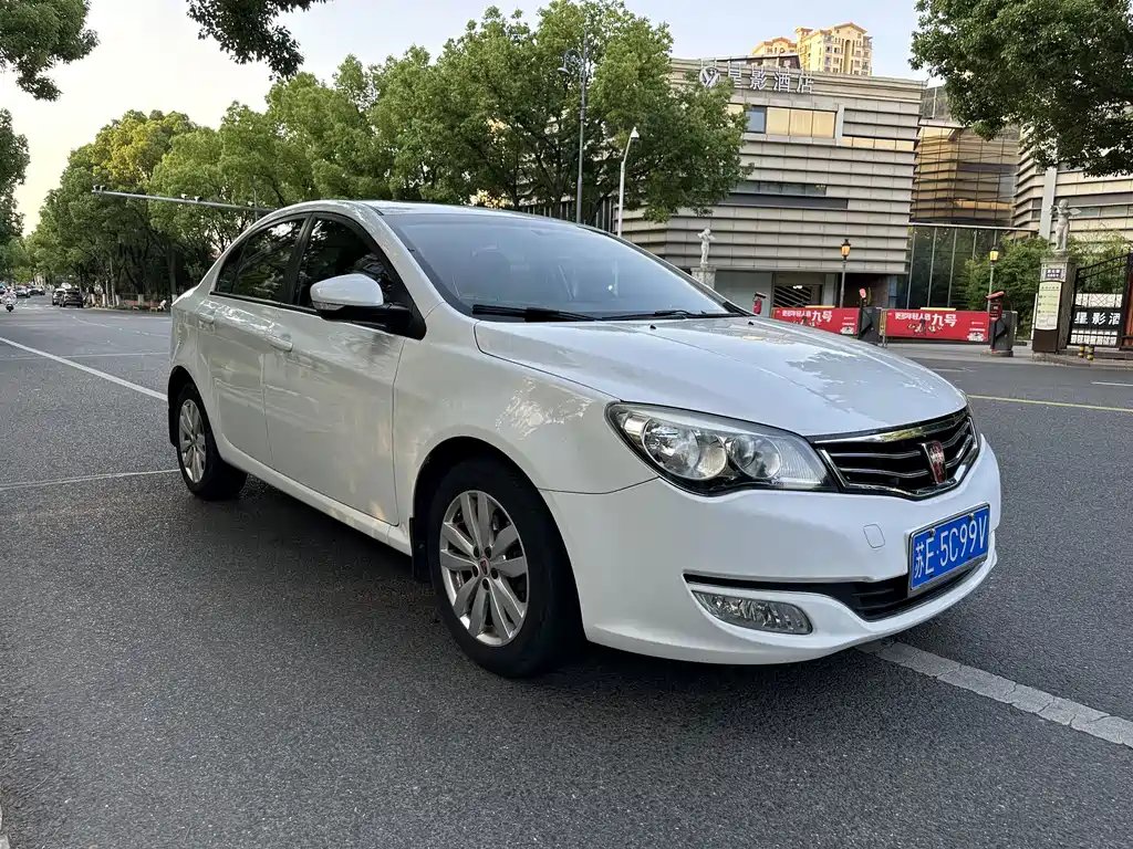 Roewe 350 2015