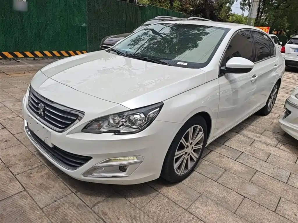 Peugeot 408 2015