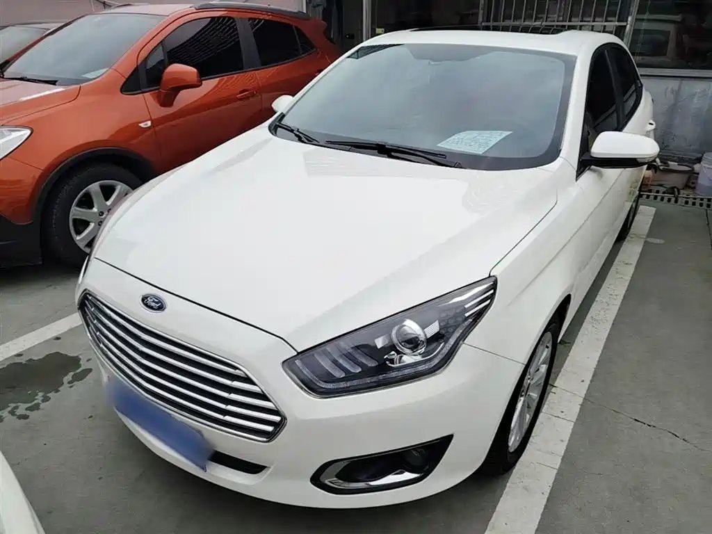 Ford Escort 2016