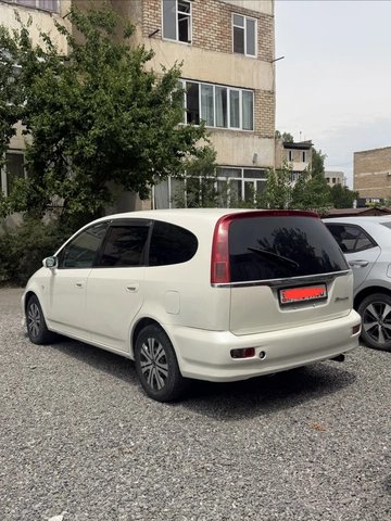 Honda Stream I 2003