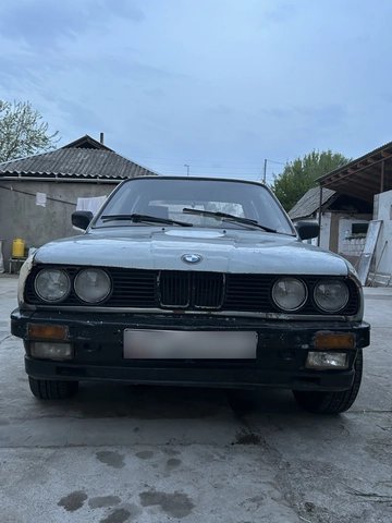 BMW 3 серии II (E30) 1984