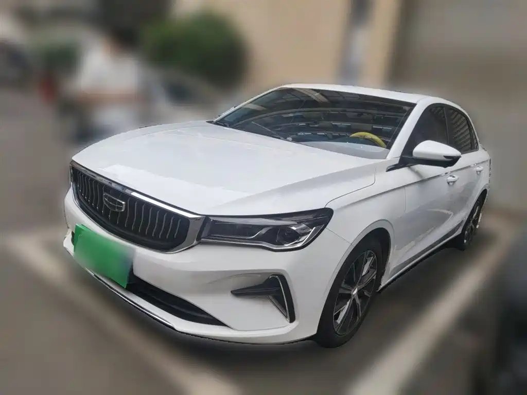 Geely Emgrand 2024