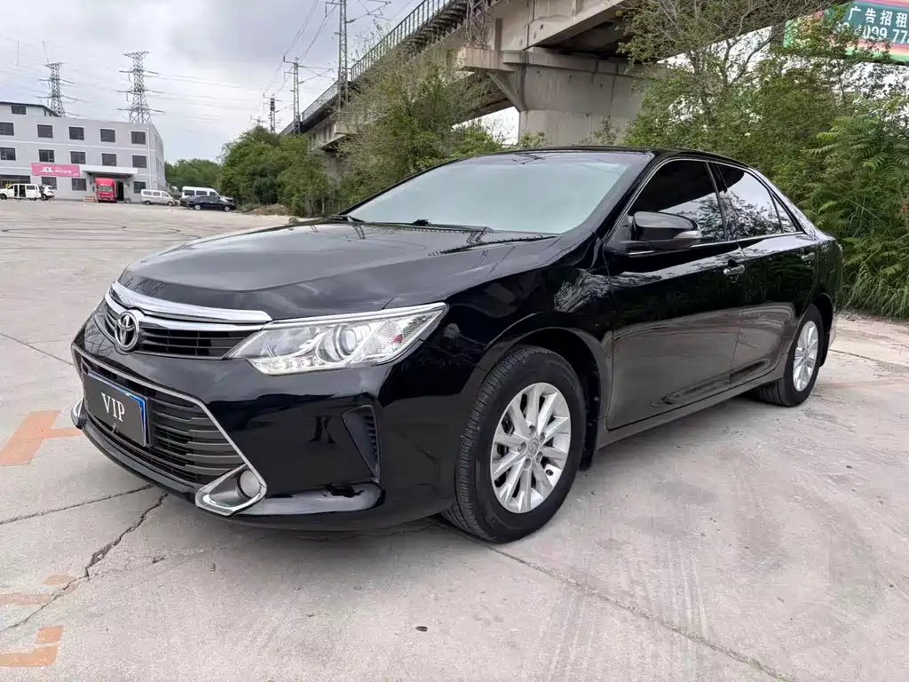Toyota Camry 2015