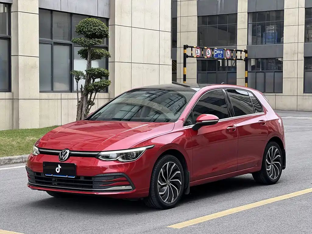 Volkswagen Golf 2021