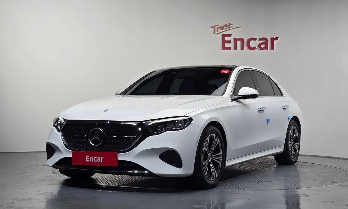 Mercedes-Benz E-Class 2024