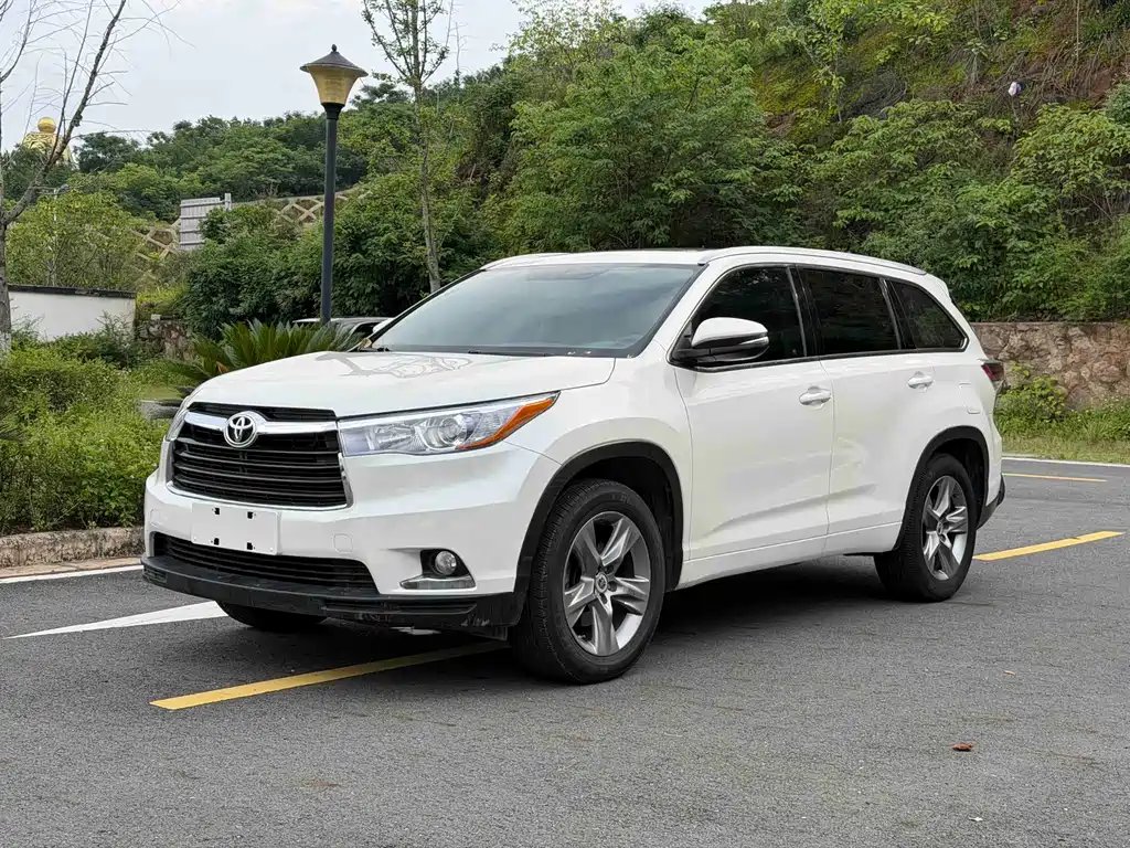 Toyota Highlander 2016