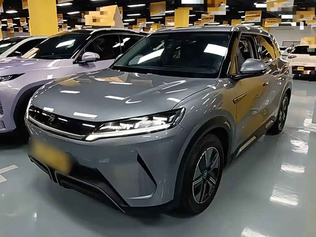 BYD Yuan UP 2024 — фото 1 из 5