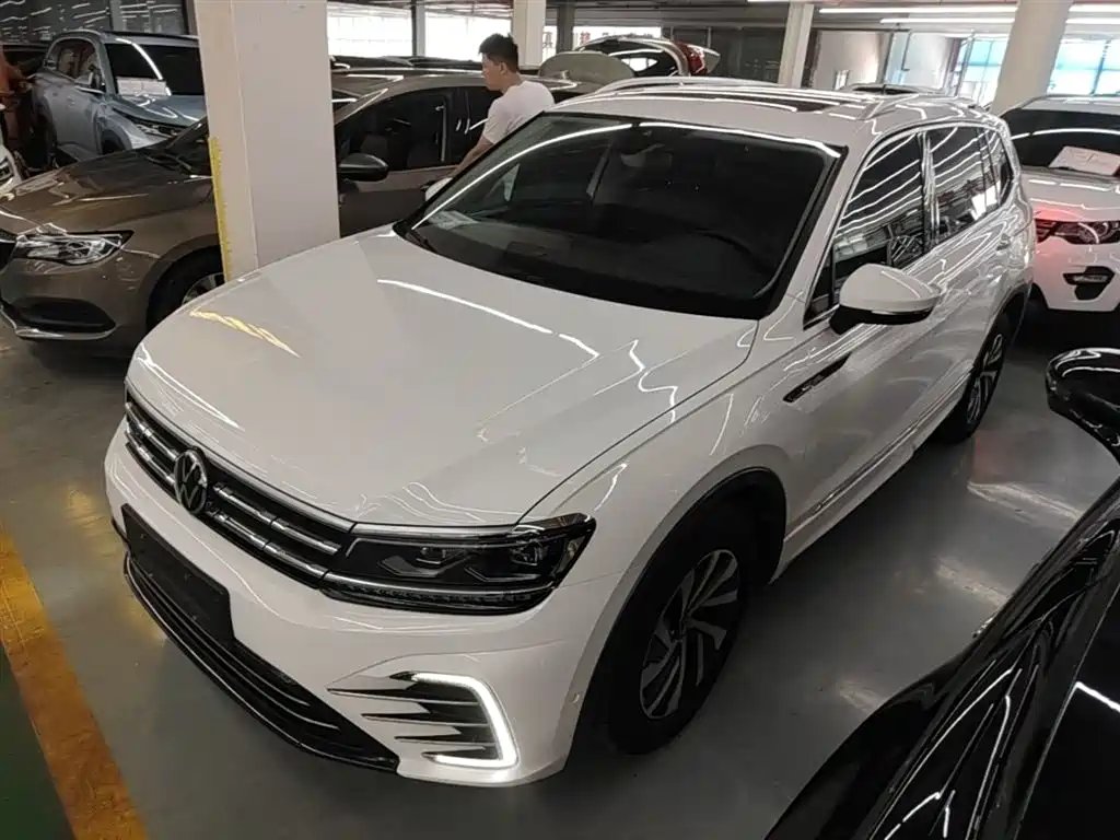 Volkswagen TiguanLPHEV 2021