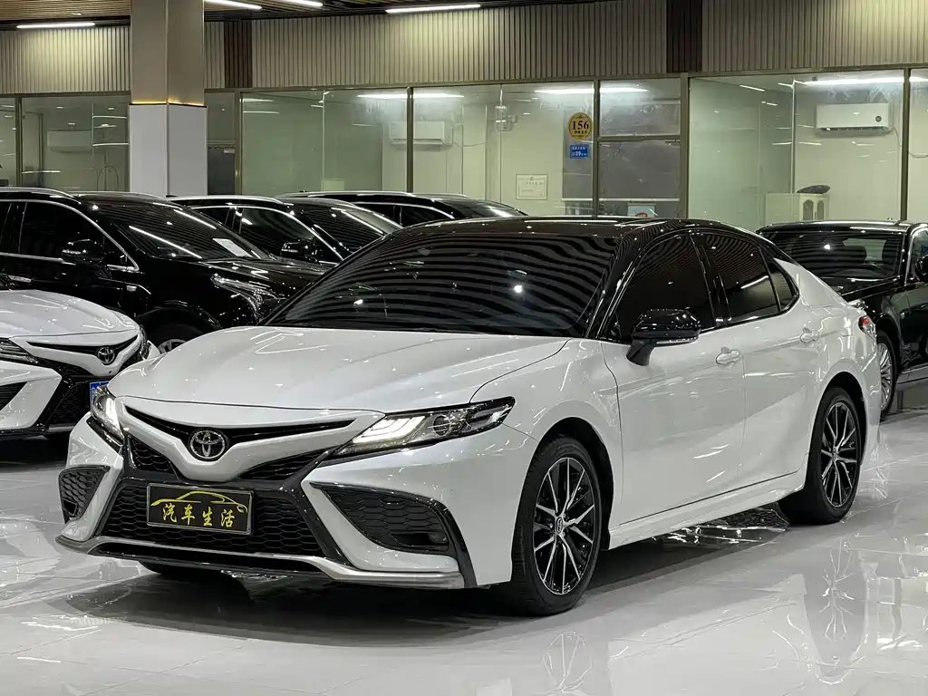 Toyota Camry 2022