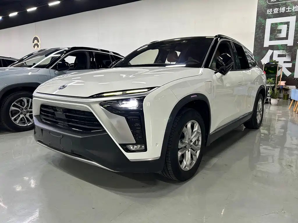 NIO ES8 2020