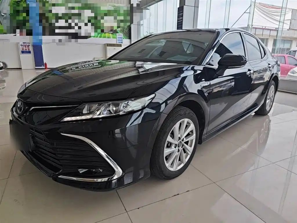 Toyota Camry 2023