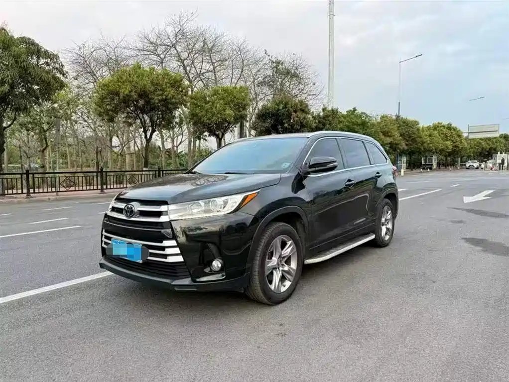 Toyota Highlander 2021
