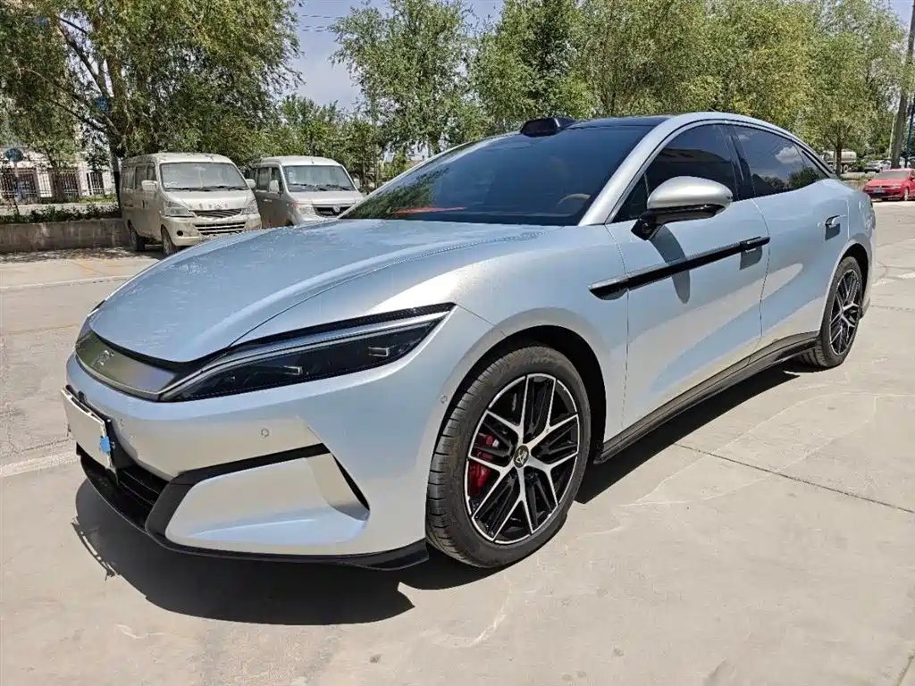 BYD Han L 2025