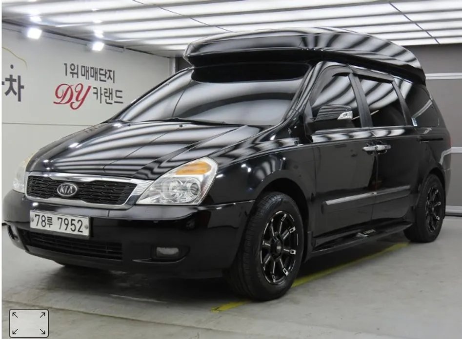 Kia Carnival 2012