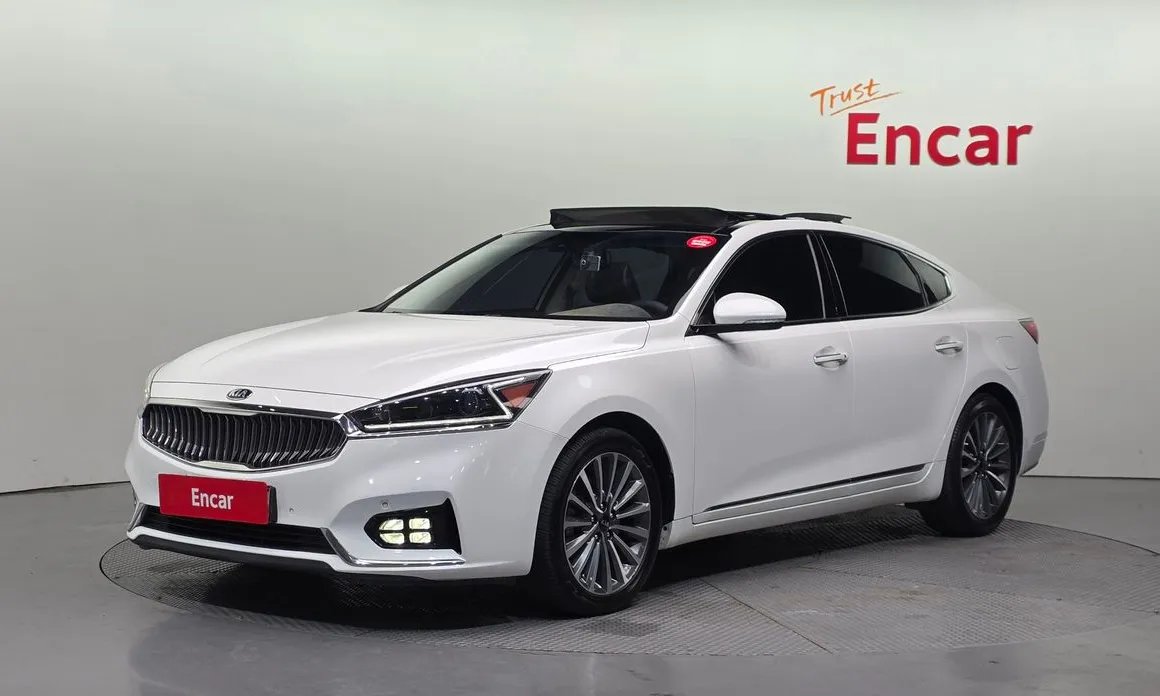 Kia K7 2016 — фото 1 из 20