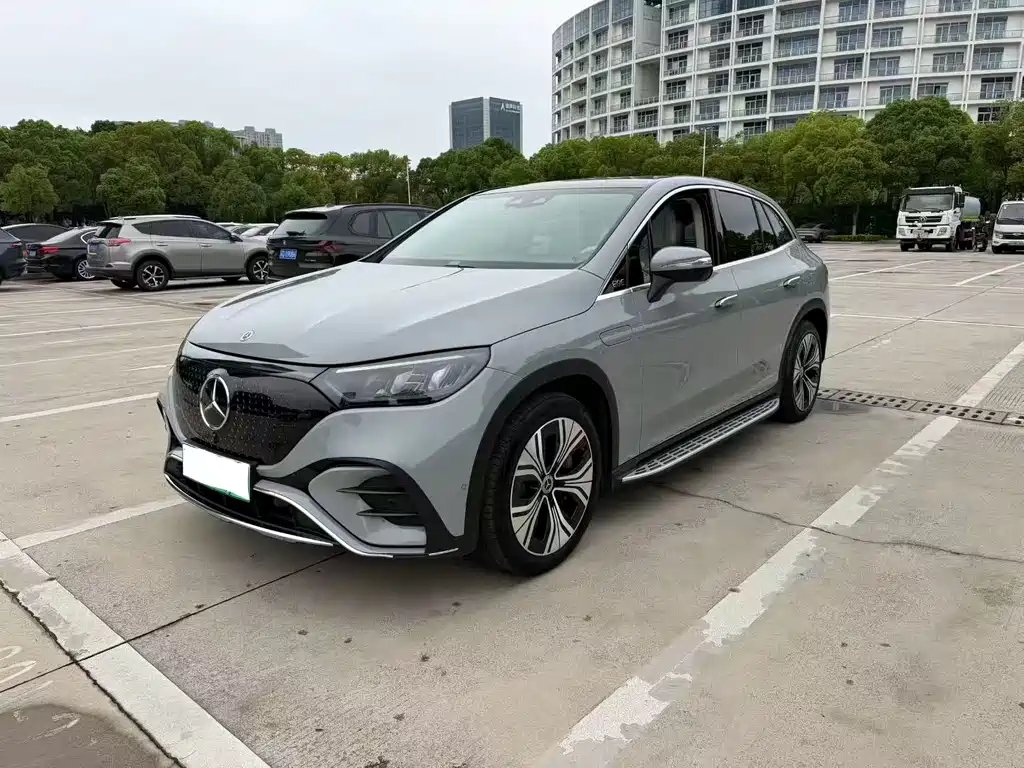 Mercedes-Benz EQE SUV 2024