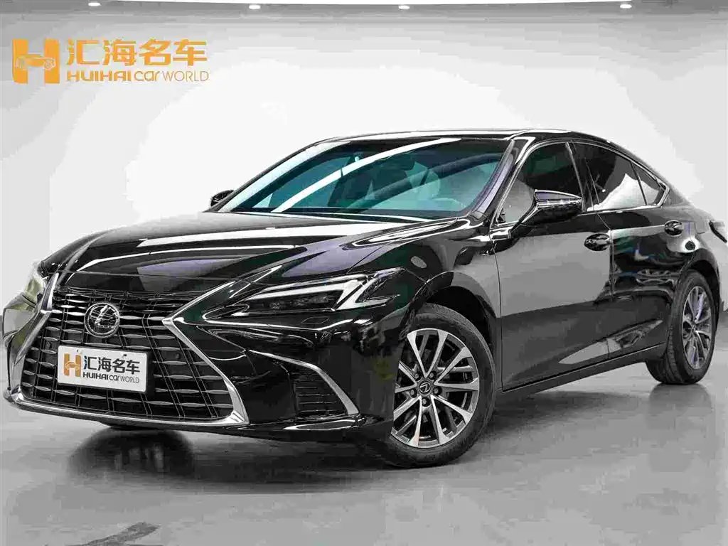 Lexus ES 2026
