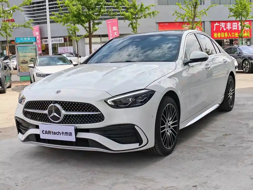 Mercedes-Benz C-Class 2025