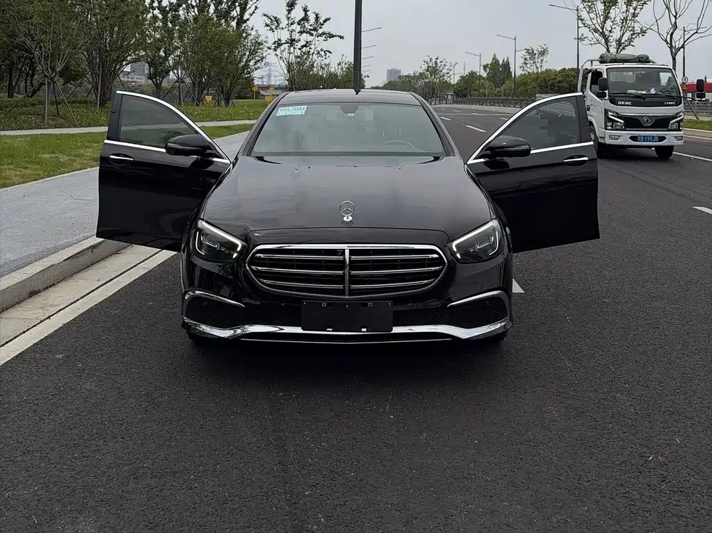 Mercedes-Benz E-Class 2021