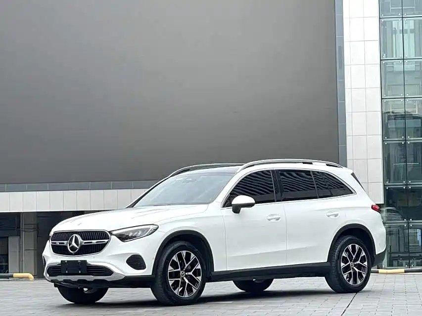 Mercedes-Benz GLC 2023