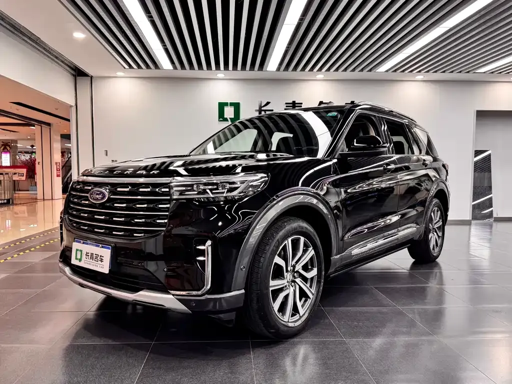 Ford Explorer 2024 — фото 1 из 9