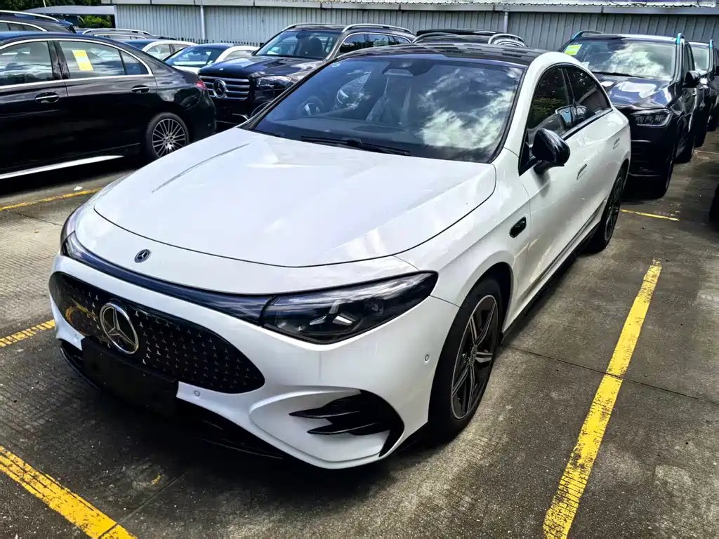 Mercedes-Benz Mercedes-BenzCLANEV 2025