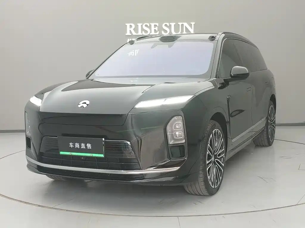 NIO ES8 2025