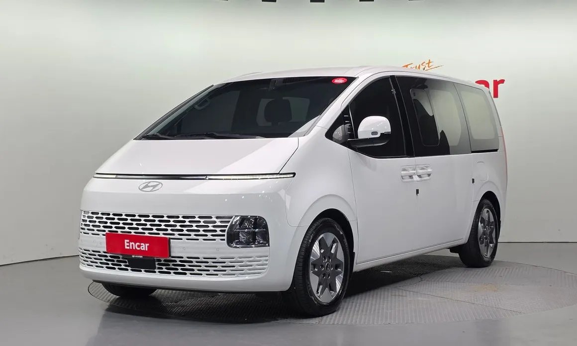 Hyundai Staria 2025