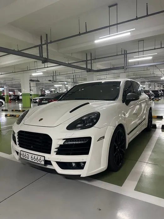 Porsche Cayenne 2011