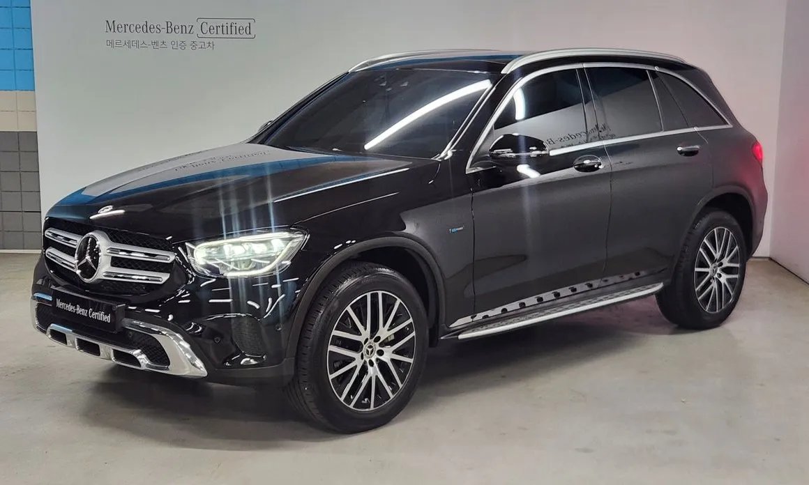 Mercedes-Benz GLC-Class 2021