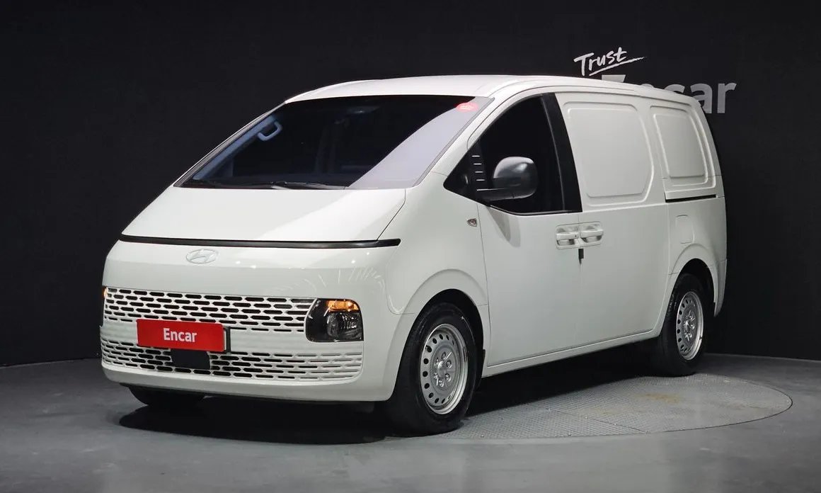 Hyundai Staria 2025