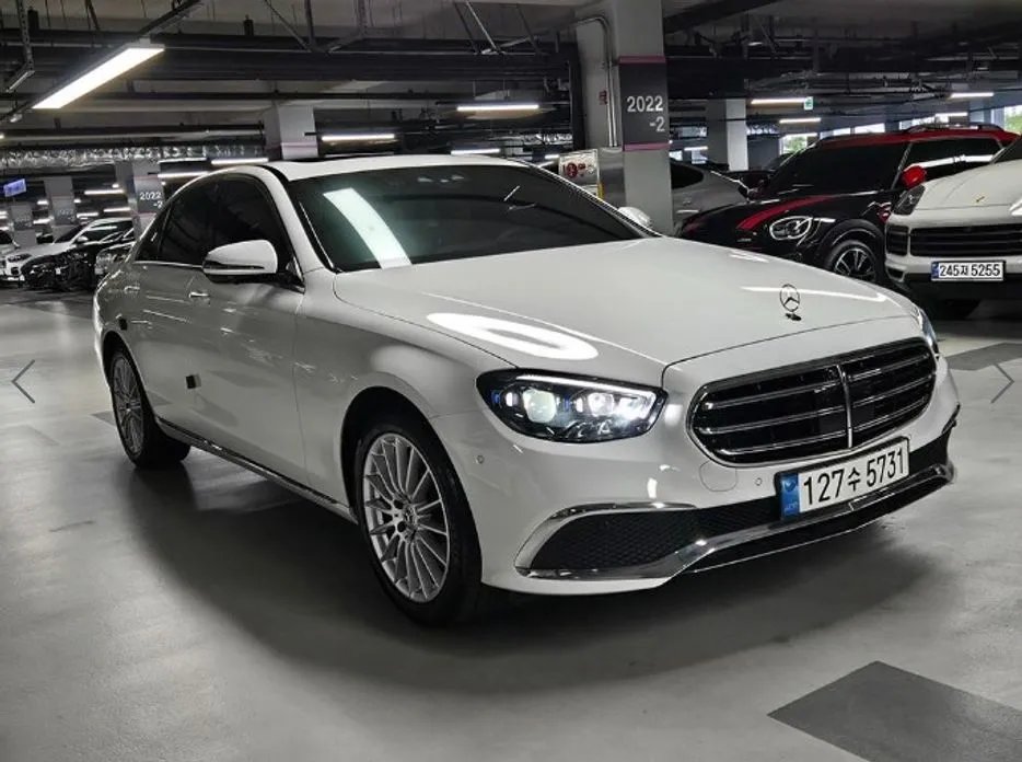 Mercedes-Benz E-Class 2022