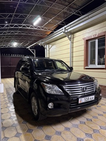 Lexus LX III 2011
