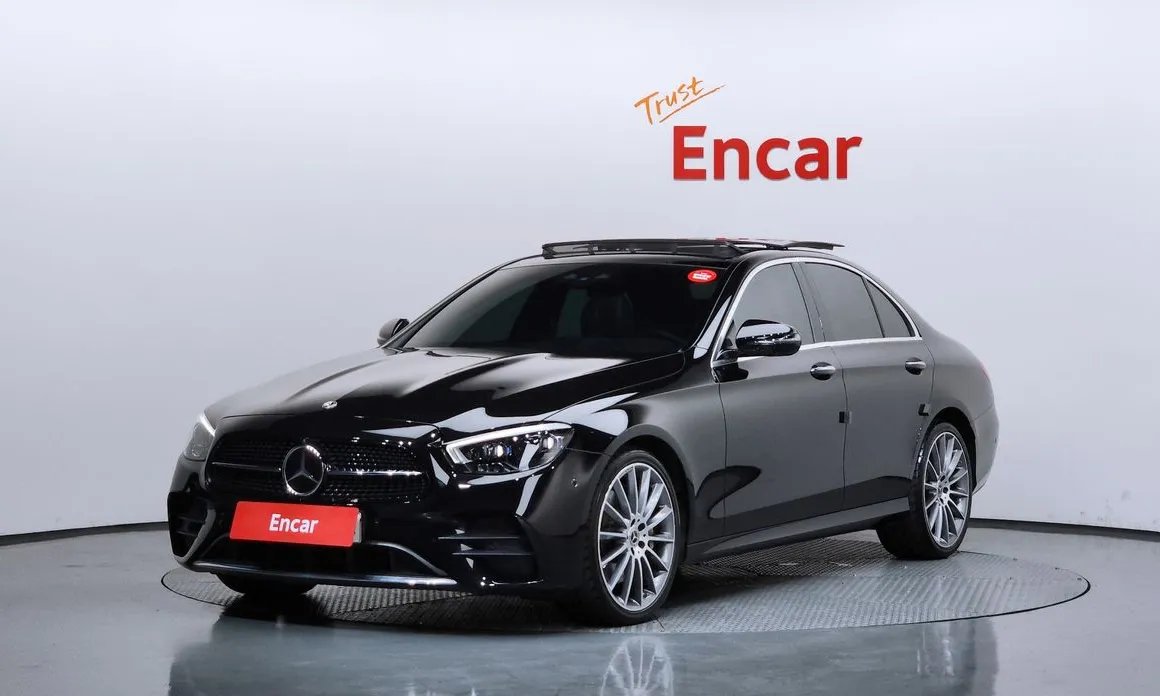 Mercedes-Benz E-Class 2022