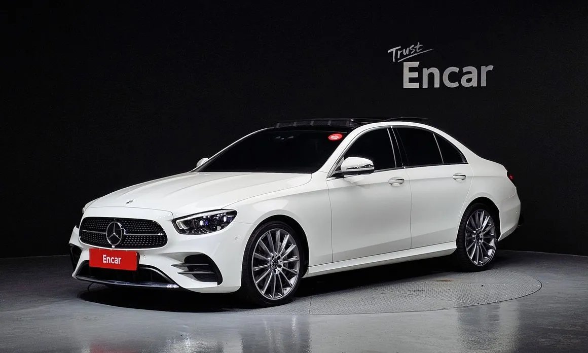 Mercedes-Benz E-Class 2022