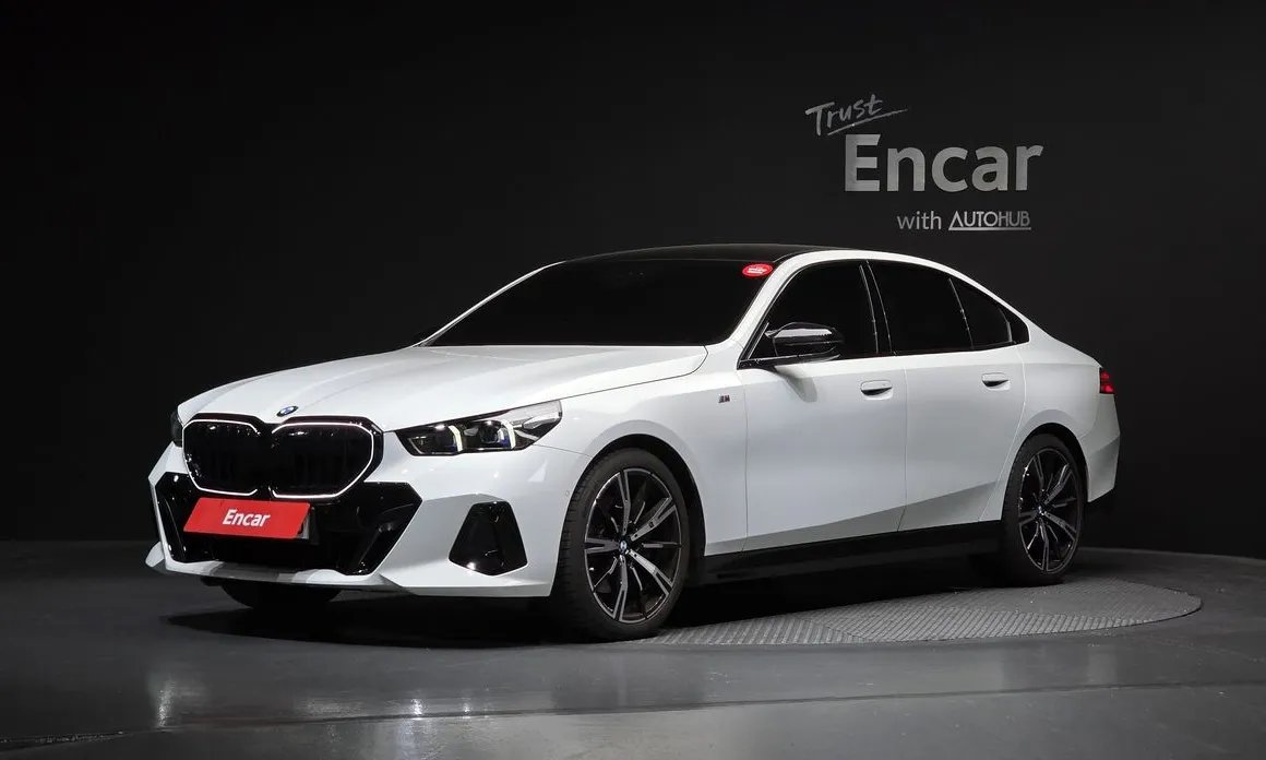 BMW 5-Series 2024