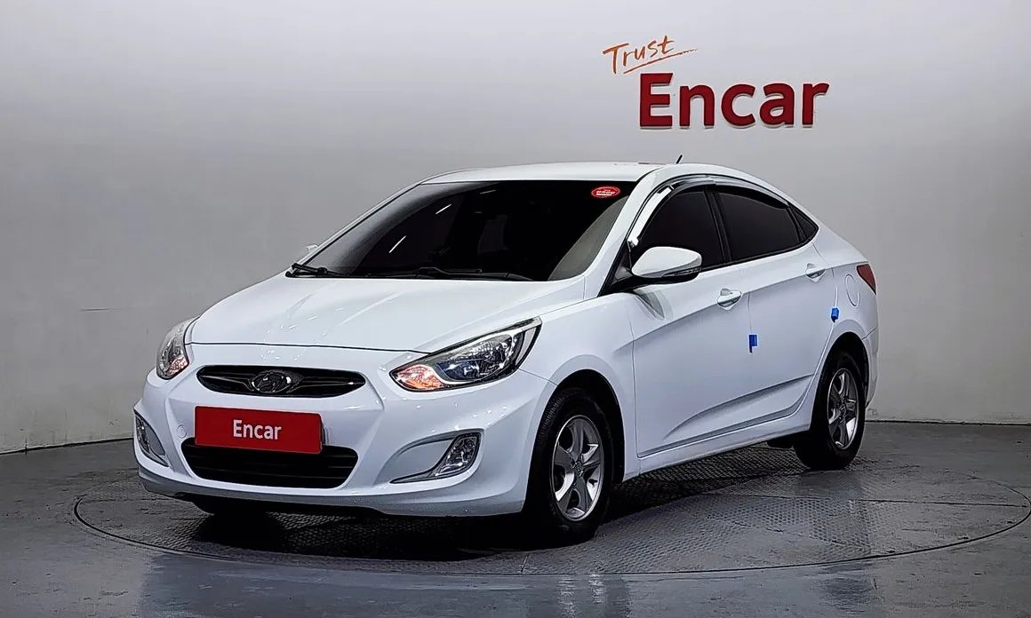 Hyundai Accent 2014 — фото 1 из 20