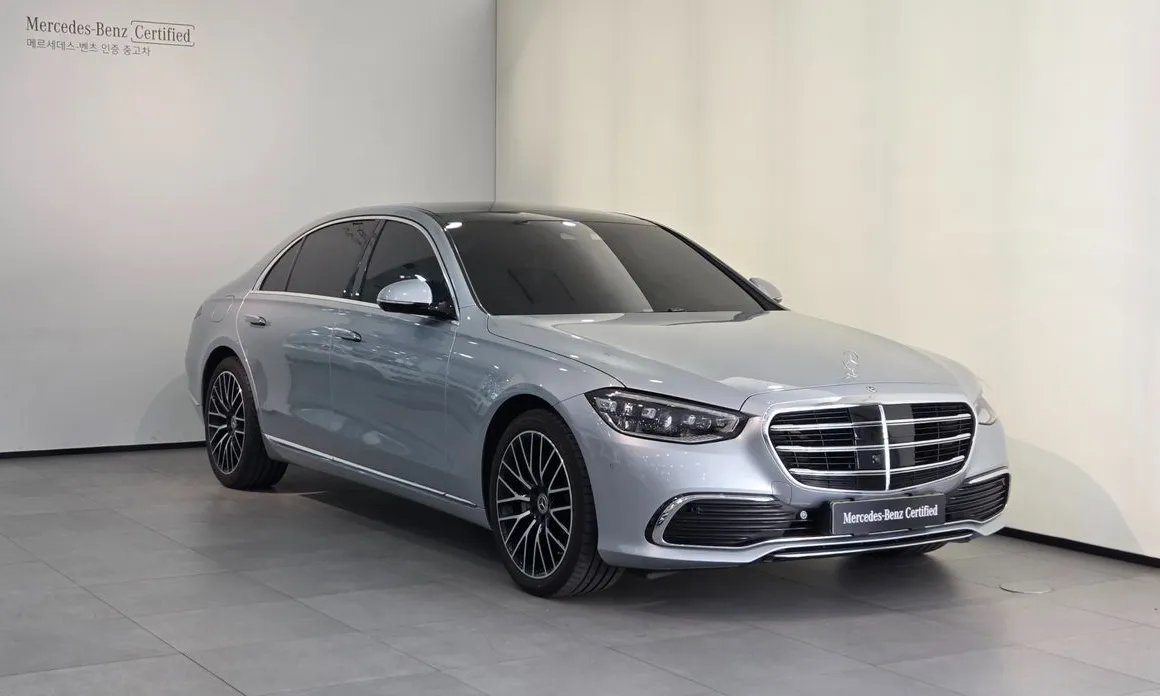 Mercedes-Benz S-Class 2025