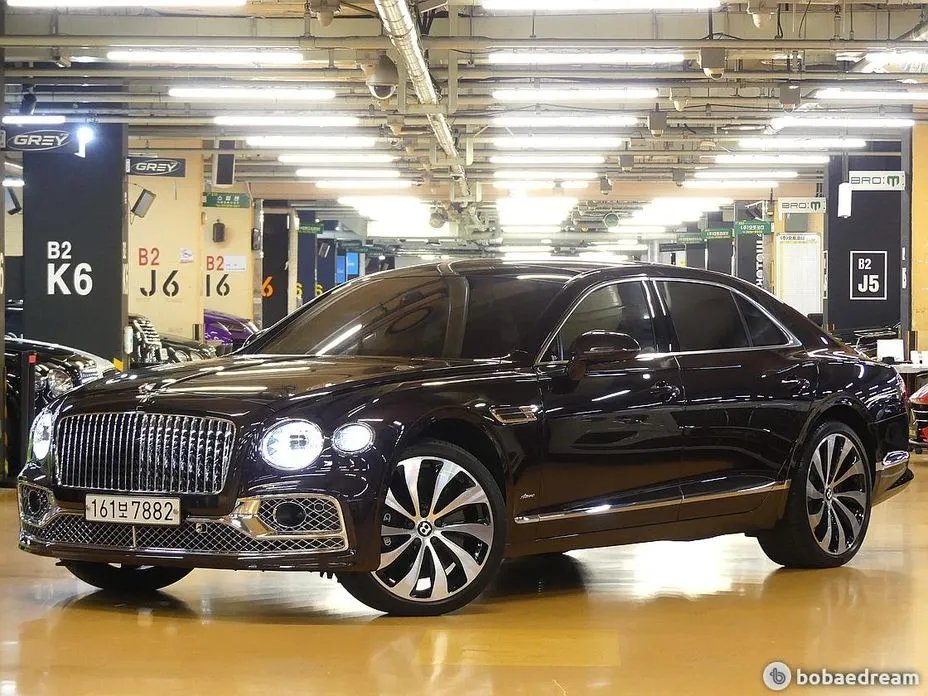 Bentley Flying Spur 2023