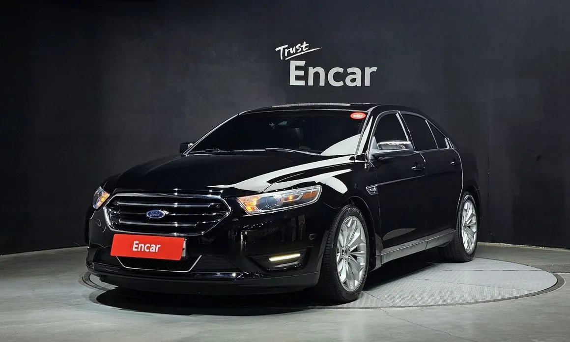 Ford Taurus 2016