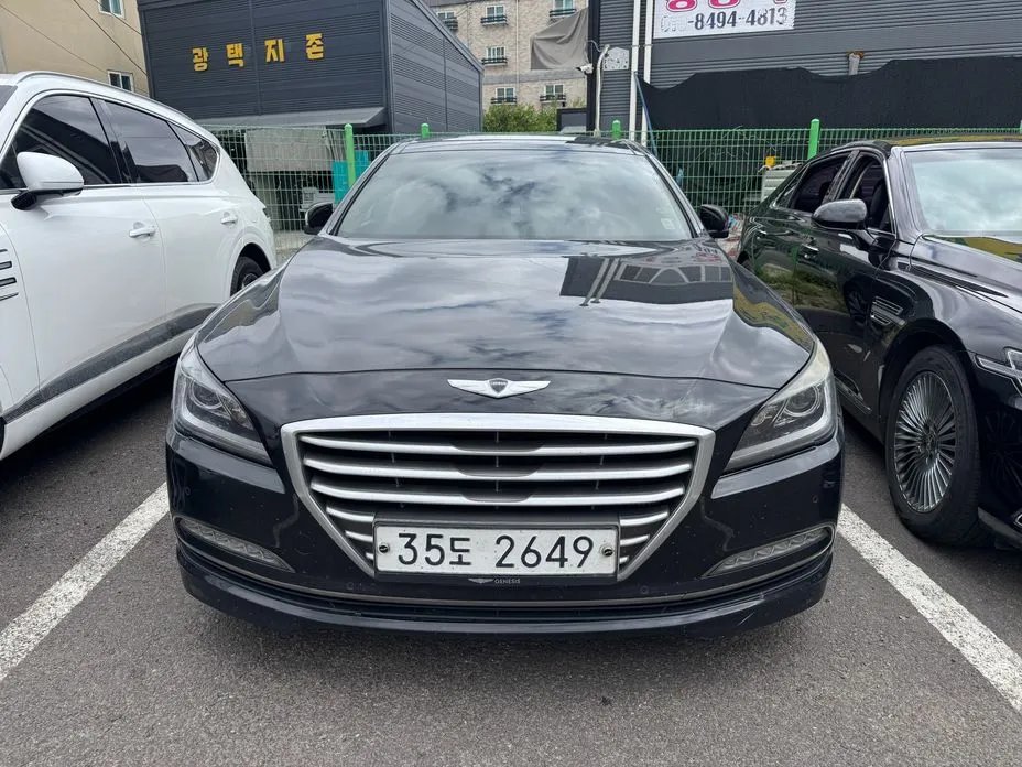 Hyundai Genesis 2014