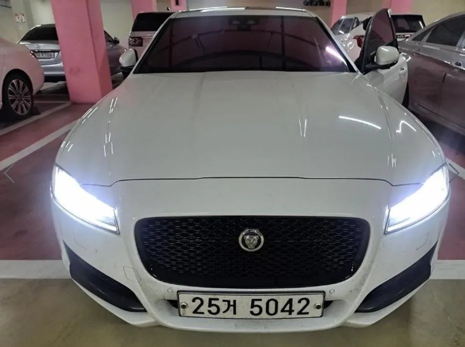 Jaguar XF 2017